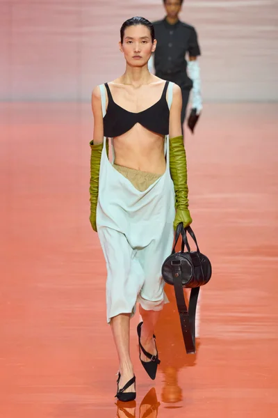 Look 52